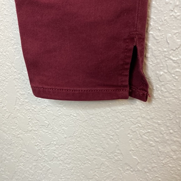 Brand new Maurices maroon High-rise cropped jeans - Picture 3 of 7